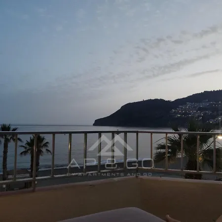 Quiet Beachfront Apartment *
